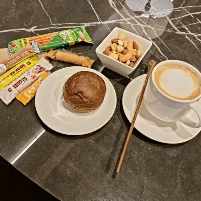 Share Lounge at Tsutaya Books