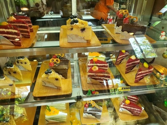 เอื้องหลวงจันท์  รีสอร์ท &คาเฟ่