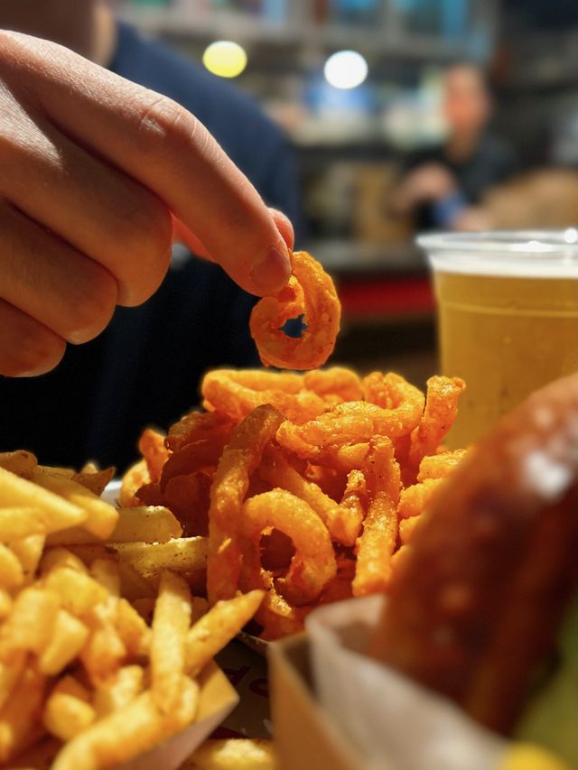 灣仔高質 burger & fries 🍔🧡