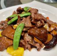 深圳嘢食又平又好食！推介芝麻雞、韓燒、牛肉餅、冰糖葫蘆