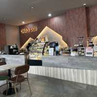 ร้านกาแฟชาวดอย ตรงข้ามตลาดนัดกรีนเวย์