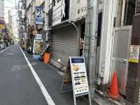 東京・四谷。四ツ谷駅すぐの飲食店街『しんみち通り』