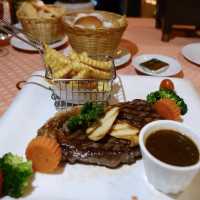Dinning at Panviman chiangmai Spa & Resort 