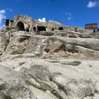 【ジョージア🇬🇪/月面のような岩でできた街の遺跡】