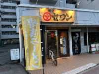 福岡・天神。『豚骨セワン』の博多豚骨ラーメンは『赤・白・黒』の3種類
