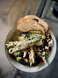 Cafe Review: Flowers in the Window, JB