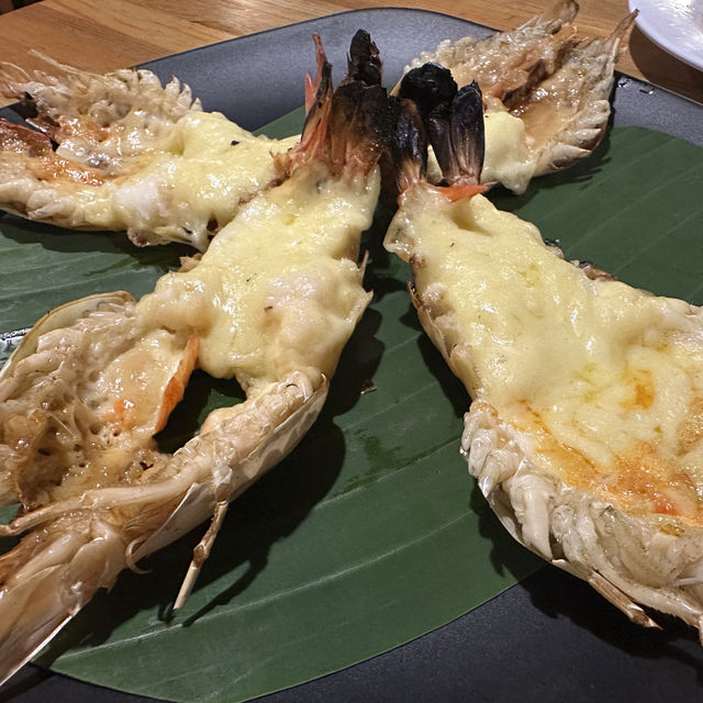 ธนภรปูไข่ บุฟเฟ่ต์อาหารทะเลจุใจ