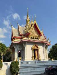 วัดที่ได้รับการบูรณะโดยกษัตริย์คือที่มาของ วัดราชบู