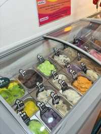 ไอติม 100 รส