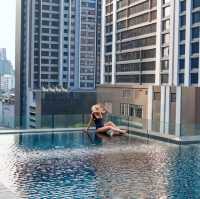 โรงแรมหรูวิวดาดฟ้าชมแสงสีเมืองกรุง