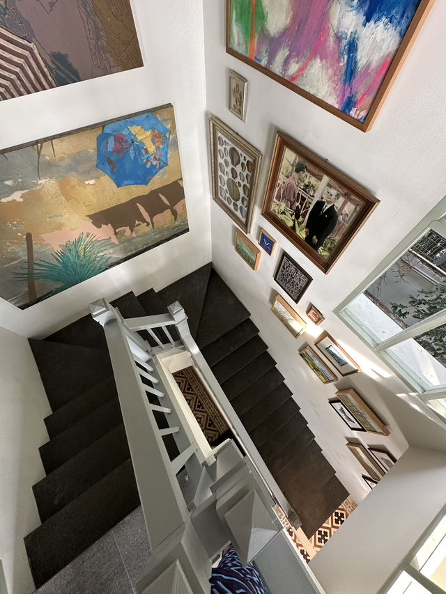 ห้องอาหารไทยต้นตำรับชาววังเก่า ในโรงแรมหรูเขาเต่า