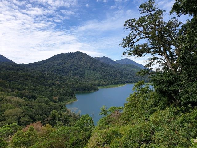 Discover the Breathtaking Beauty of Twin Lake Viewpoint In Bali