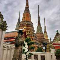 วัดพระเชตุพนฯ วัดที่มีเจดีย์มากที่สุดในประเทศไทย