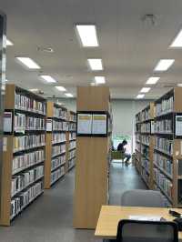 광주 푸른숲을 보며 책읽기 좋은 도서관,상록도서관