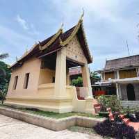 วัดม่วง