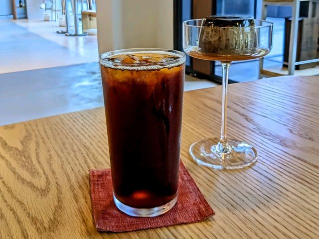 台南-台灣CP值最厲害的單杯威士忌店：艾雷重擊・酒精與咖啡因