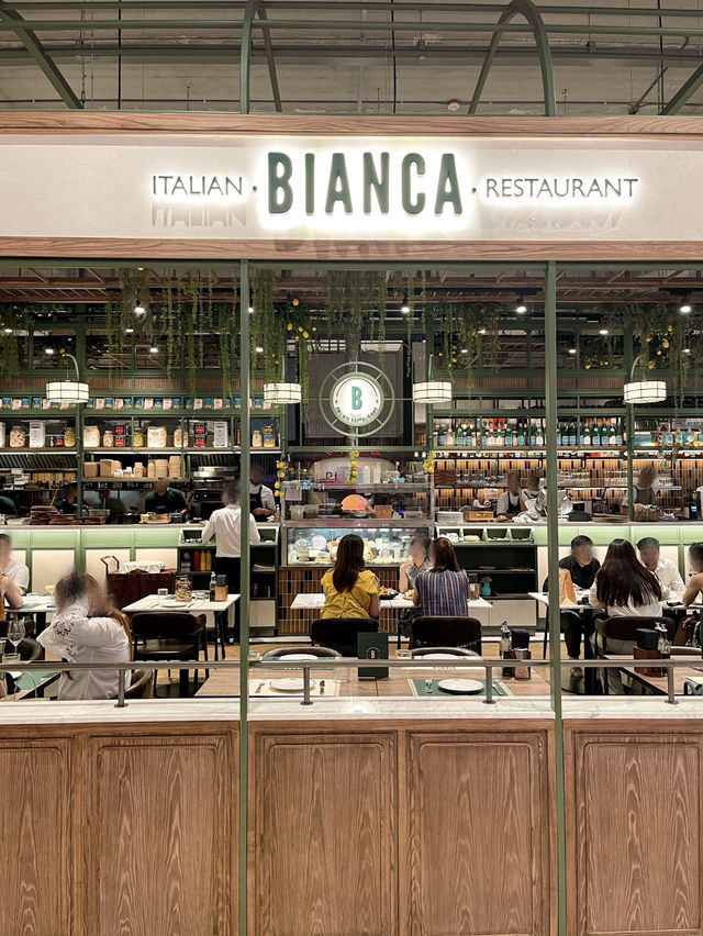 📍 Bianca Italian Restaurant at Emsphere