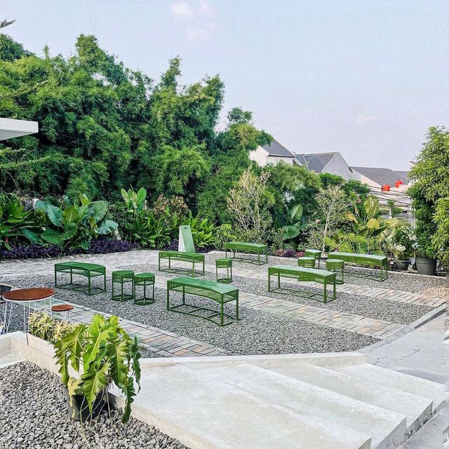 HIJOE CAFFE | Green and shady near Lenteng Agung HIJOE CAFFE | Green and shady near Lenteng Agung