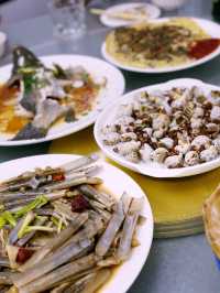 Yummy Seafood at Eight Seafood Market