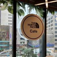 【韓国ソウル・明洞】明洞ショッピングの休憩におすすめ「THE NORTH FACE CAFE」