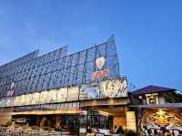 ตลาดนัดรถไฟศรีนครินทร์ Train Night Market