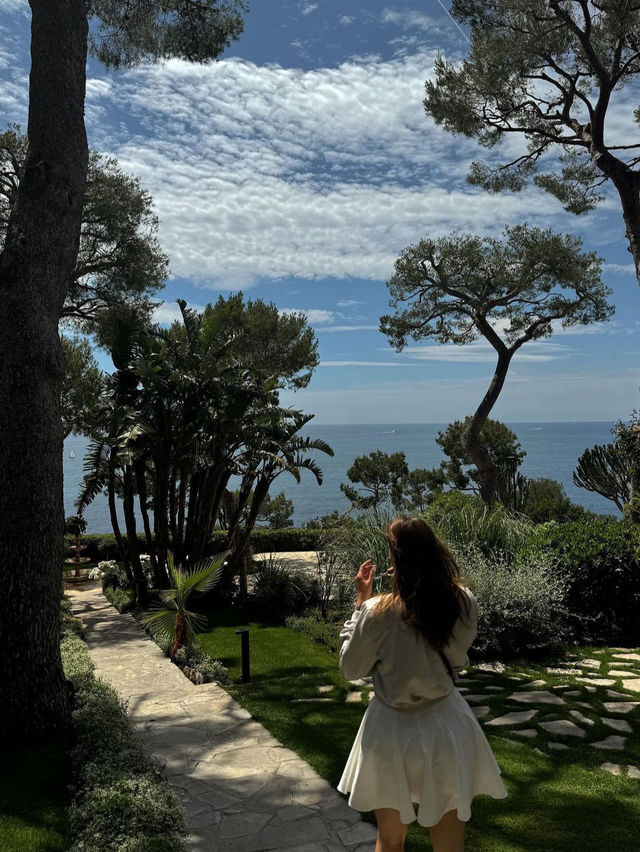 When in paradise ❤️🏝️👙☀️