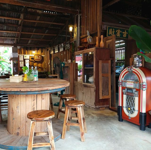 กาดกองเก่า ..ตลาดคนเดินเมืองแพร่
