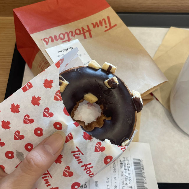 カナダのコーヒーショップがついに韓国上陸！！"homhortons"🇨🇦