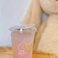 The roots house คาเฟ่น้องต่าย