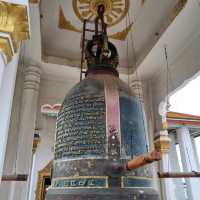 หลวงพ่อโต (ซำปากง) วัดกัลยาณมิตร วรมหาวิหาร