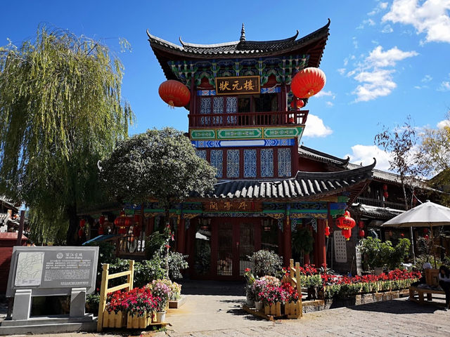 【麗江古城】中式建築特色，適合早上或傍晚遊覽