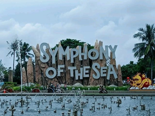 **🦜 Explore Jakarta Bird Land: A Tropical Paradise for Bird Lovers! 🇮🇩**