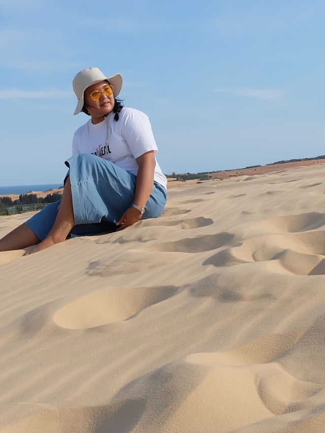 เที่ยวทะเลทราย white sand dune  ที่มุยเน่ 
