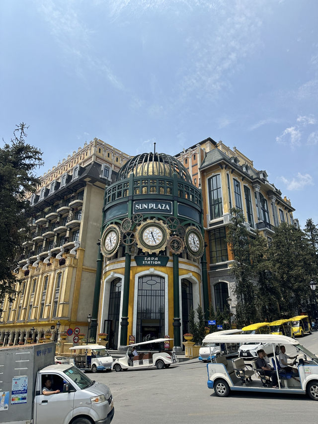 ถ่ายรูปเช็คอิน สุดฮิตที่ตึก Sunplaza , Sapa 🇻🇳
