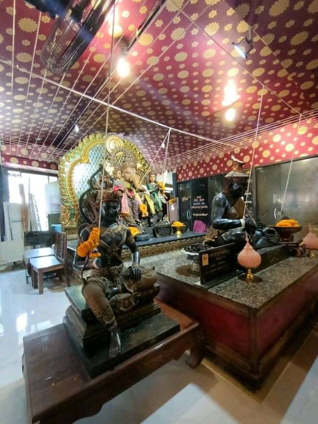 มูองค์เทพ เทวาลัยพระพิฆเนศ