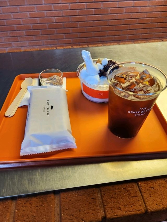 소금 모나카 아이스크림이 있는 혼자여행지 경주 이스트 1779❤️