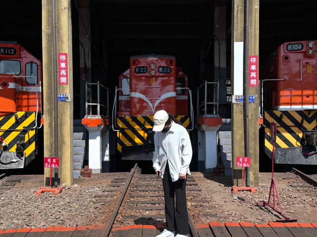 🚂彰化扇形庫 | 台湾唯一の機関車ホテル