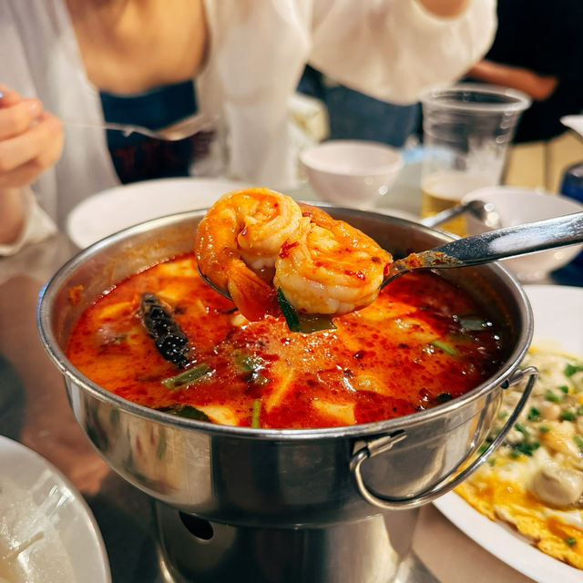 朱拉隆功美食街必吃海鮮菜之一🍽️
