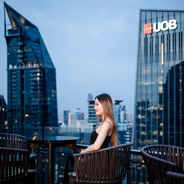 🌃โรงแรมสวยย่าน EM District สะดวกสบาย 