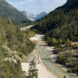 卡文德爾山