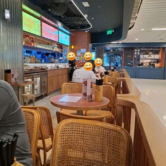 美味船河雞飯