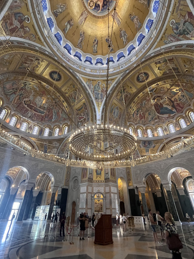 最金碧輝煌的東正教主教堂：塞爾維亞聖薩瓦教堂🇷🇸⛪️🔔😍