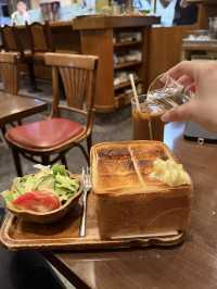 名物のドデカトーストが絶品！地元民に愛され創業40年