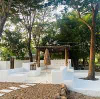 เพลิน Cafe & Restaurant