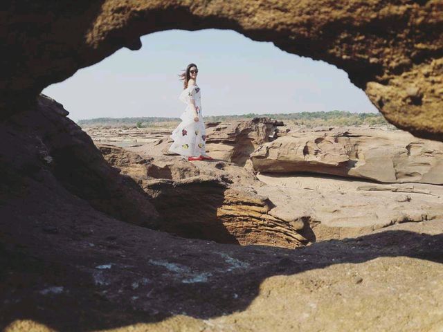 สามพันโบก