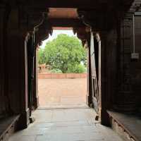 Royalty of Taj Mahal & Fatehpur Sikri