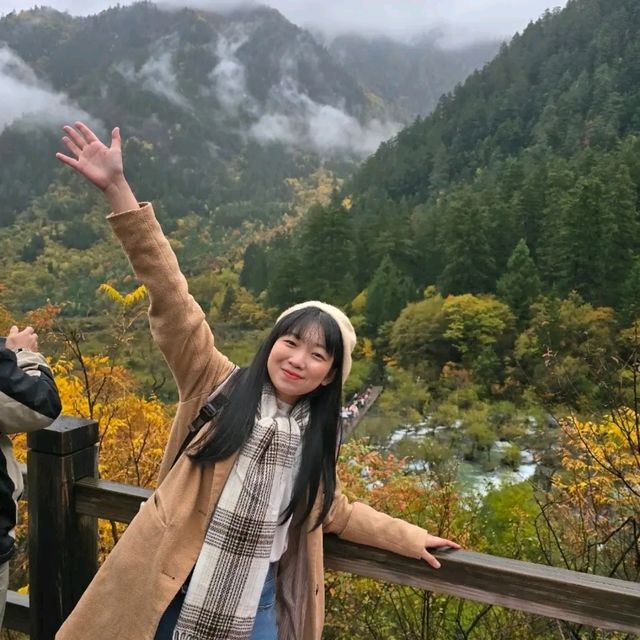 ไปเที่ยวจิ่วจ้ายโกวที่จีนกัน 🍂🏞