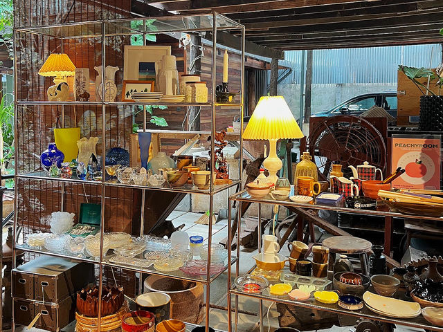 Vanich House คาเฟ่วินเทจสุดชิคย่านตลาดน้อย