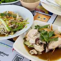 Ultimate Chicken Rice Delight: Yee Stall 5 at Batu Burok!