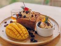 ชิดลม - ชมฝาย คาเฟ่บรรยากาศดีริมทาง
